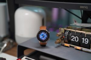 How Accurate Is Your Smartwatch: स्मार्टवॉच से स्टेप्स काउंट और बर्न कैलोरी काउंट करना कितना सही? यहां समझिए पूरा गणित